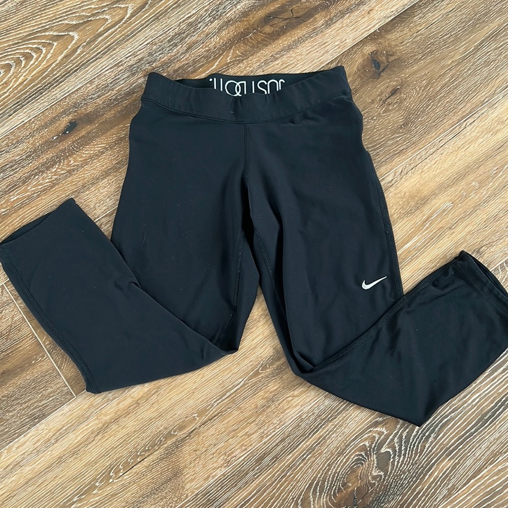 Nike cropped DRI FIT leggings with pocket S